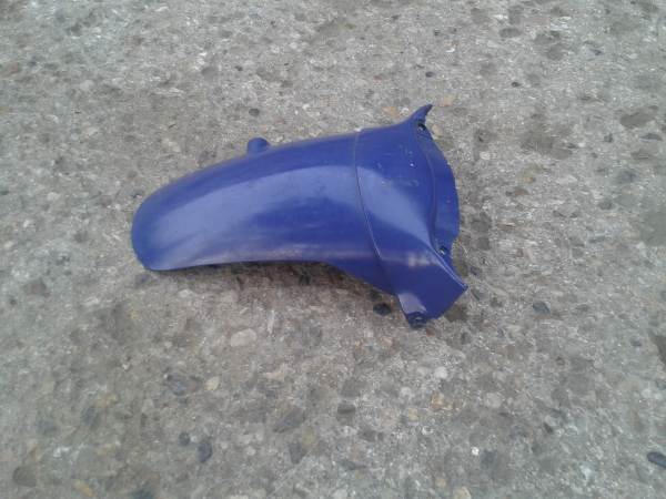 Demi garde boue avant yamaha 1000 fzr 1988 pas cher