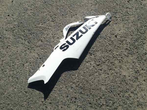 Demi sabot droit suzuki 600 gsxr k7 2007 pas cher