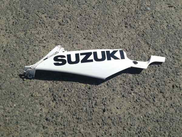 Annonce Demi sabot gauche suzuki 600 gsxr k7 2007