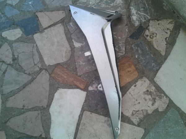 Annonce Demi sabot gauche  yamaha 530 tmax 2016