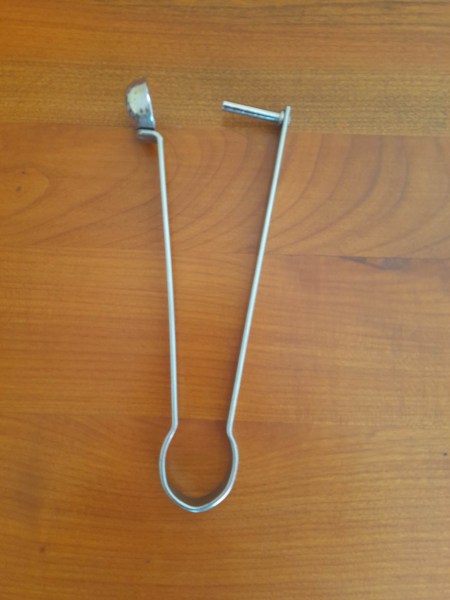 Dénoyauteur manuel en inox - olives , cerises . pas cher