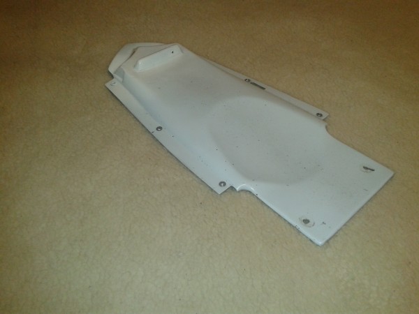 Dessous de selle suzuki 600 gsxr k4 2004 pas cher