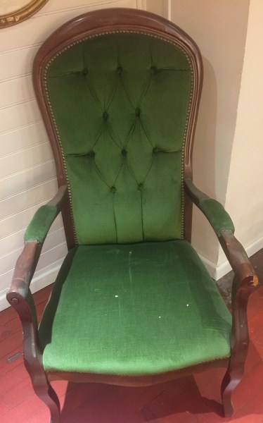 Deux fauteuils coloris vert