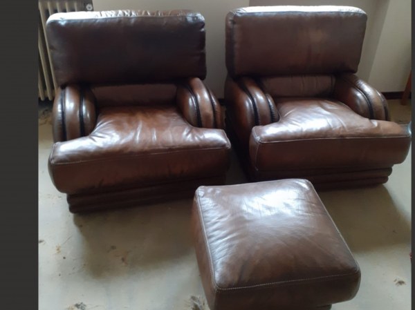 Deux fauteuils cuir vintage coloris cognac