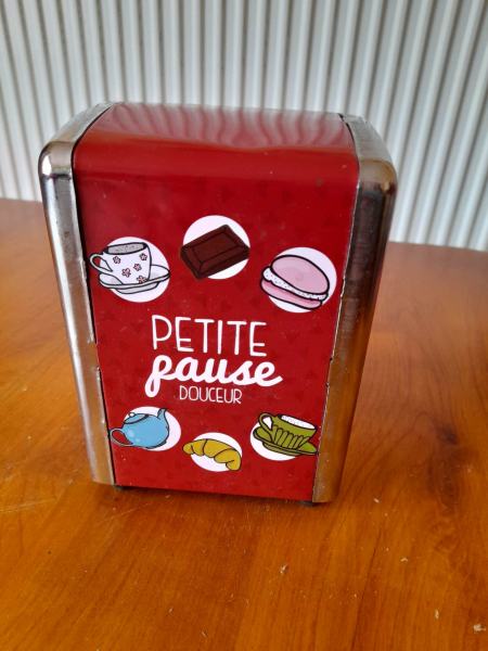 Distributeur serviettes en papier