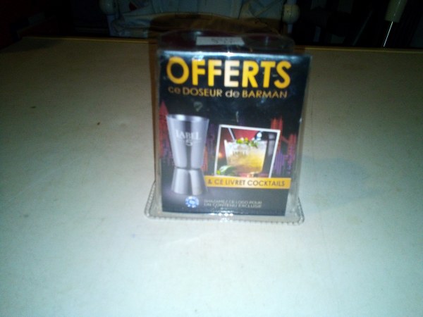 Vente Doseur à boisson publicitaire en métal label 5