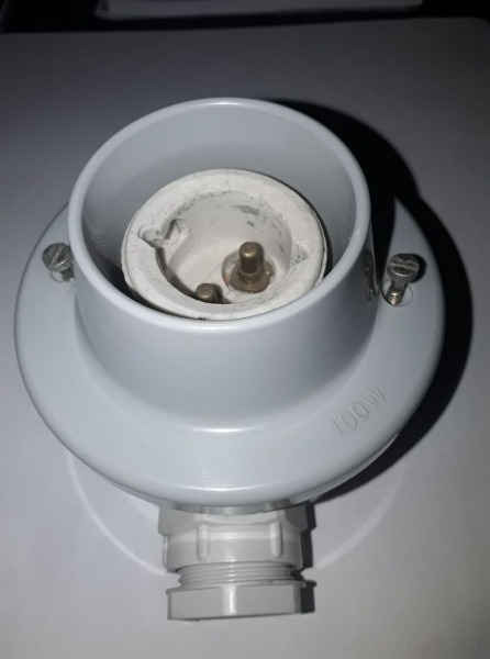 Douille pat&egrave;re plexo culot b22 250v~