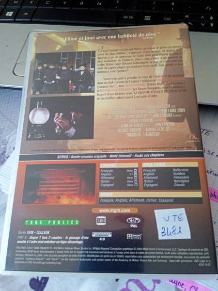 Dvd " la grande attaque du train d'or  " pas cher