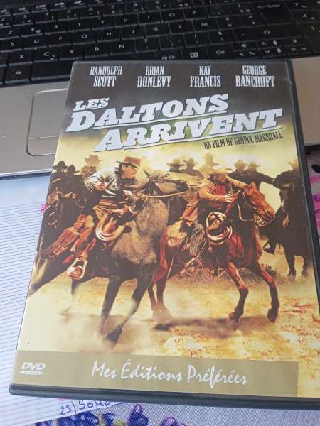 Dvd : " les daltons arrivent "