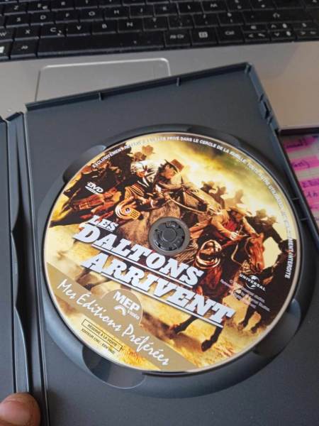Vente Dvd : " les daltons arrivent "