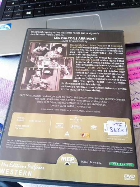 Dvd : " les daltons arrivent " pas cher