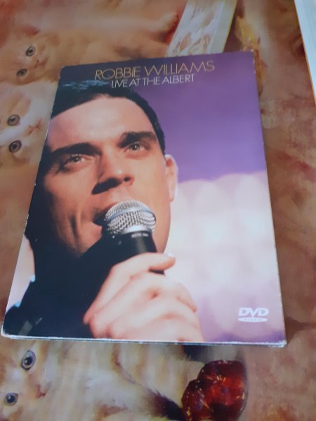 Dvd robbie williams live at the albert