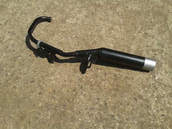 Vente &eacute;chappement  gauche neuf yamaha 600 xj 1988