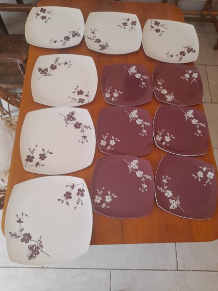 Ensemble 6 assiettes plates et 6 assiettes dessert