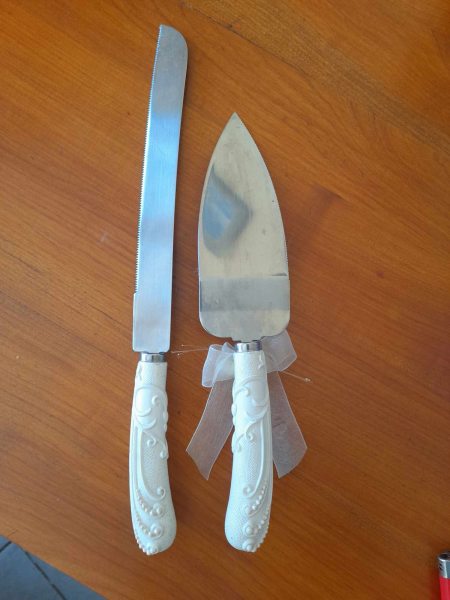 Ensemble couteau &agrave; gateau et pelle pour mariage pas cher