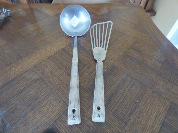 Ensemble louche + spatule a steak