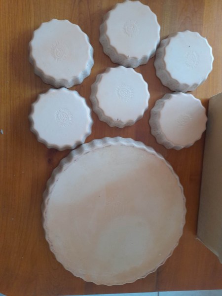 Ensemble plat à tarte en grès pas cher