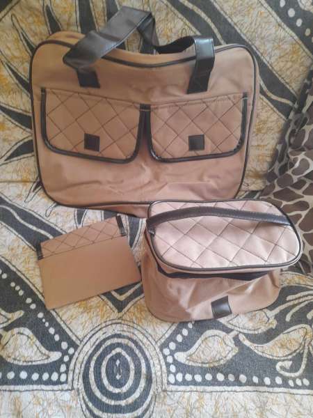 Ensemble sac de transport , trousse de toilette