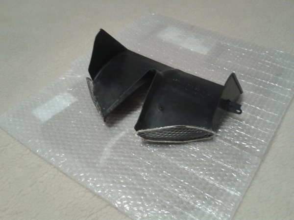 Entr&eacute;e d air honda cbr 1100 xx 2001 pas cher