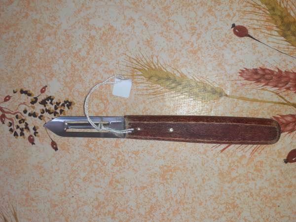 Eplucheur &agrave; l&eacute;gume