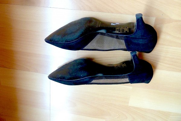 Vente Escarpins originaux en cuir, petits talons