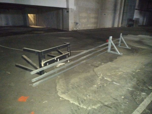 Estrades m&eacute;talliques pas cher