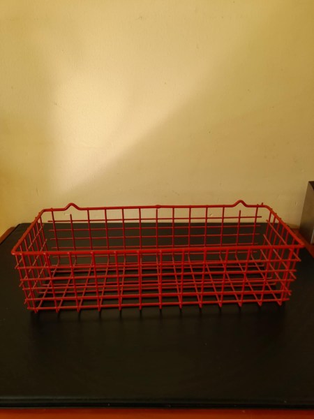 Etagère en métal rectangulaire pour salle de bain