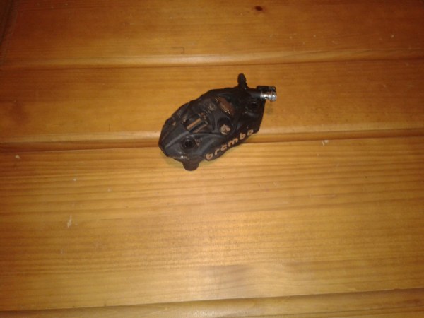 Vente &eacute;trier avant droit suzuki gs1000s 2021