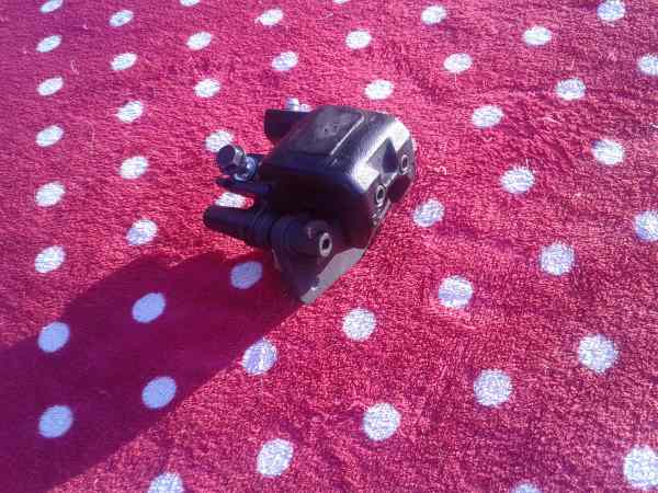 &eacute;trier de frein arri&eacute;re scooter suzuki 125 sixteen