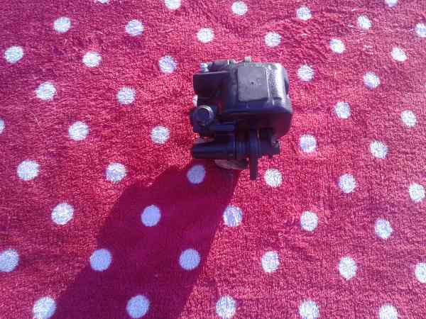 Vente &eacute;trier de frein arri&eacute;re scooter suzuki 125 sixteen