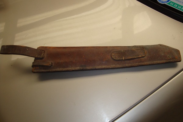 Vente &eacute;tuis en cuir