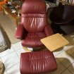 Annonce Fauteuil cuir stressless + repose pied + tablette