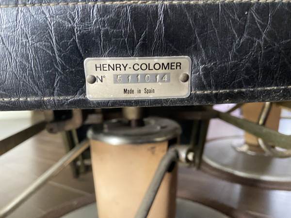 Annonce Paire de fauteuils de barbier vintage henry colome