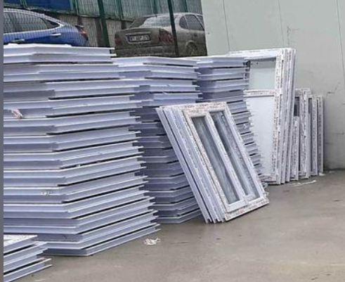 Vente Fen&ecirc;tre alu/pvc en promo prix cass&eacute;s