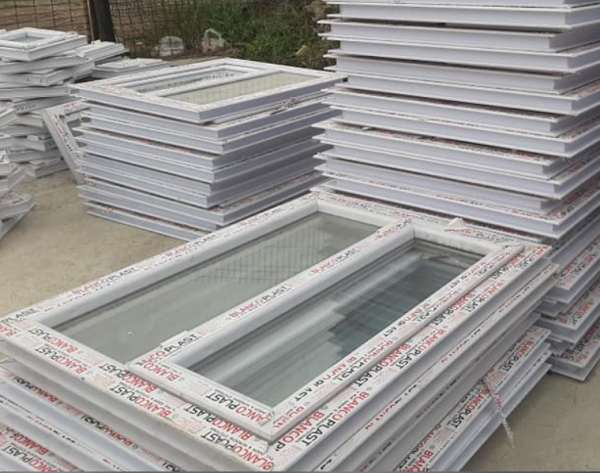 Vente Fen&ecirc;tre alu/pvc en r&eacute;duction exceptionnelle