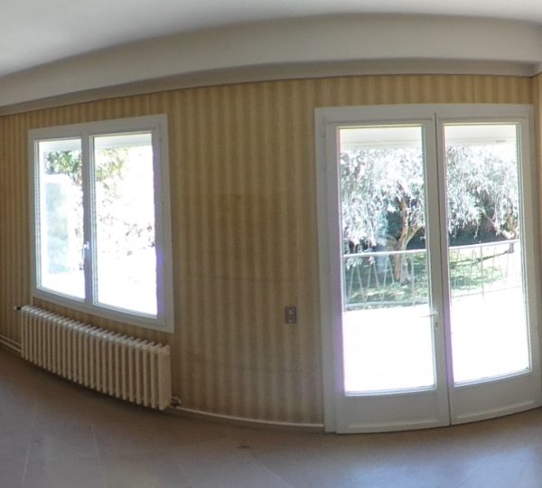 Vente Portes fen&ecirc;tres pvc haut de gamme + volet roulant