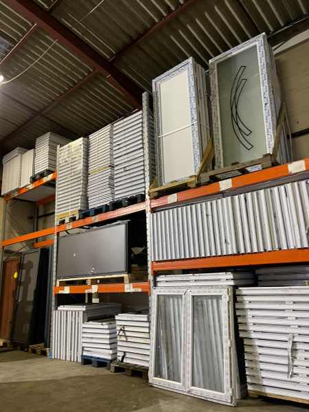 Vente Fen&ecirc;tres stock sur fleurieu-sur-sa&ocirc;ne