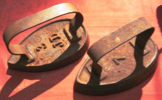 Vente Fers &agrave; repasser anciens