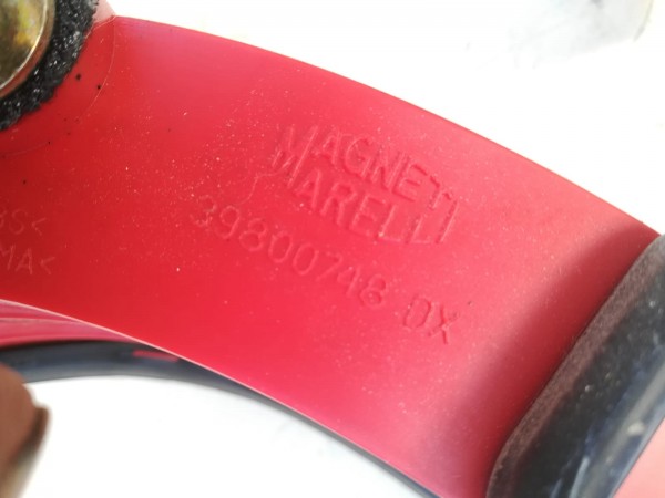 Annonce Feu arri&egrave;re droit pour maserati 3200 gt