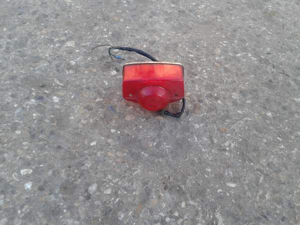 Vente Feu honda  arri&eacute;re 250 cb 1978