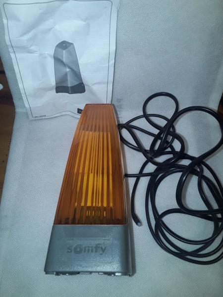 Feu orange 24v fixe culot e14 10w etanche ip54