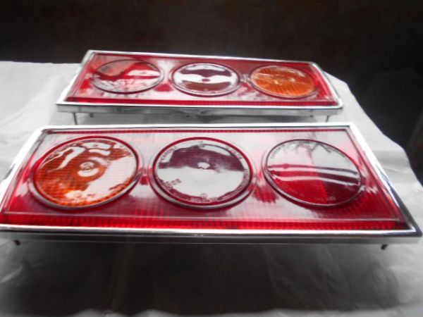 Feux arri&egrave;re ferrari dino 208 gt4 et 308 gt4