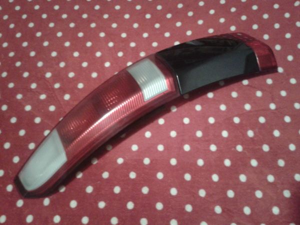 Vente Feux arri&eacute;re gauche opel m&eacute;riva 2006