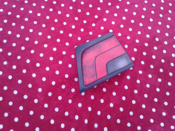 Vente Feux arri&eacute;re gauche central  peugeot 806 hdi 2005