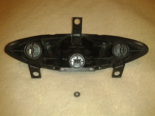 Annonce Feux arri&eacute;re honda 650 deauville 2005