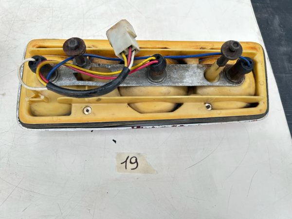 Feux arrière pour maserati indy 4700 pas cher