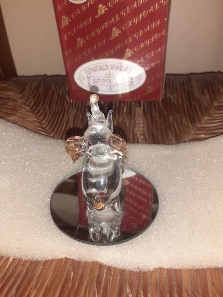 Vente Figurine el&eacute;phant ballon sur base miroir
