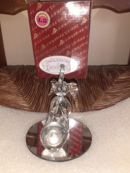 Figurine el&eacute;phant ballon sur base miroir