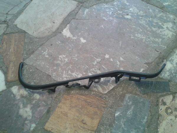 Fixation car&eacute;nage gauche yamaha tmax 530 2018 pas cher