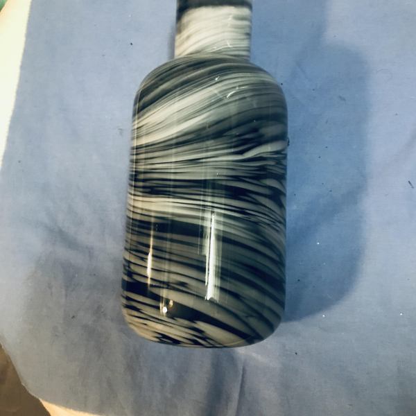 Flacon opaline  ( décorations )